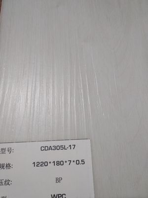 El CE del ISO certificó el vinilo de WPC que solaba la capa del desgaste de 0.1m m - de 0.7m m para interior
